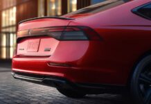 Розумна гібридна альтернатива: чому Honda Accord кидає виклик Lexus ES