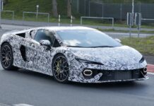 Lamborghini готує Temerario Spyder: еволюція високооборотного родстера