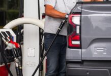 Австралія запускає кампанію з економії палива вартістю 20 млн. доларів на тлі дефіциту поставок