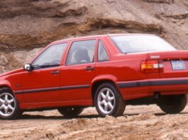 Смелый поворот налево: обзор Volvo 850 1993 года