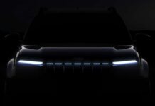 Jeep натякає на оновлення Avenger: еволюція у променях світла