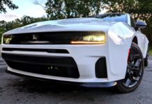 Dodge Hands Cash to Buyers For Horsepower