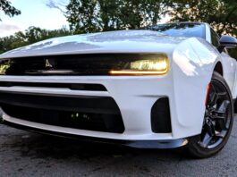 Dodge видає покупцям «долари за коней»