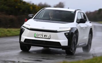 Toyota bZ4X: samochód elektryczny o zasięgu 566 km w cenie 276 funtów miesięcznie
